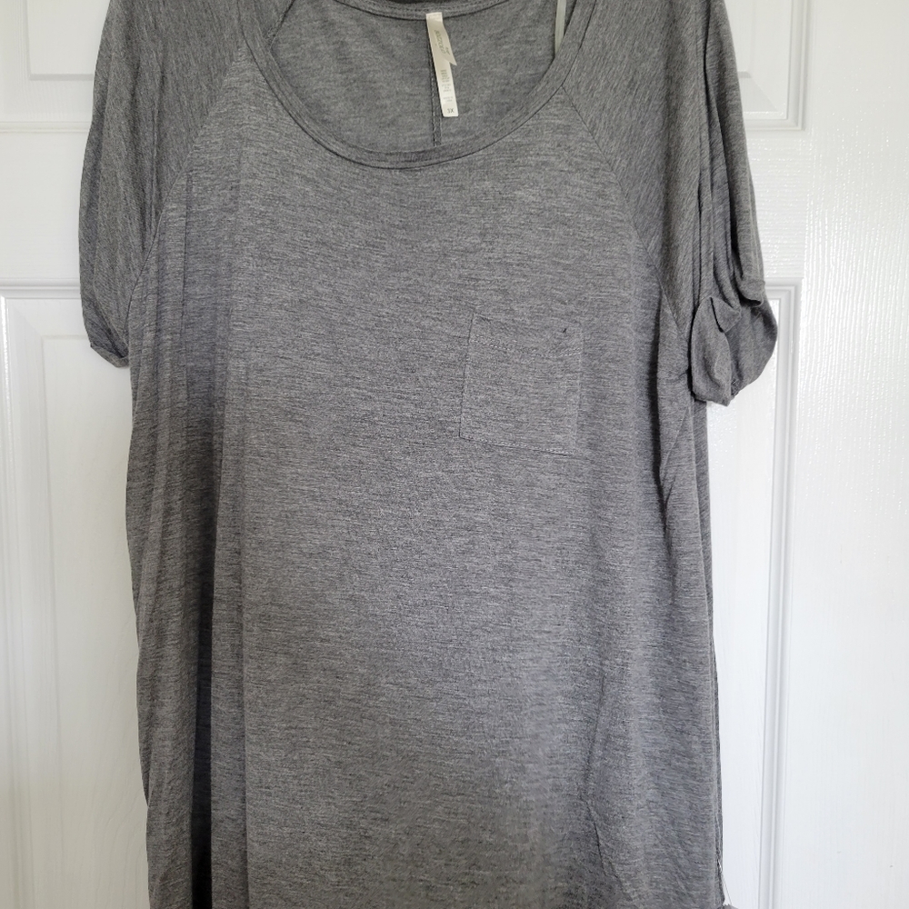 Short sleeve shirt